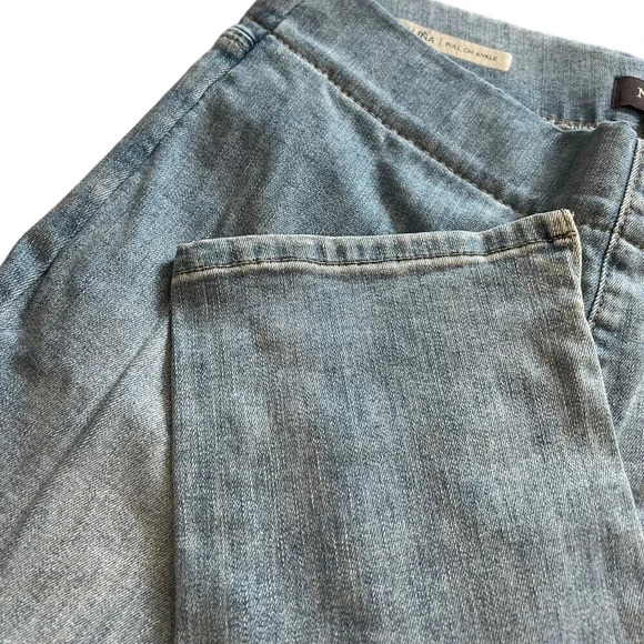 NYDJ Blue Alina Pull On Ankle Jeans 6 - Picture 2 of 4